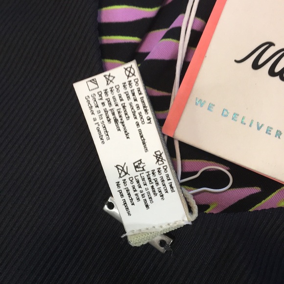 Maaji - One Piece Reversible Swimsuit - Medium - Picture 15 of 16